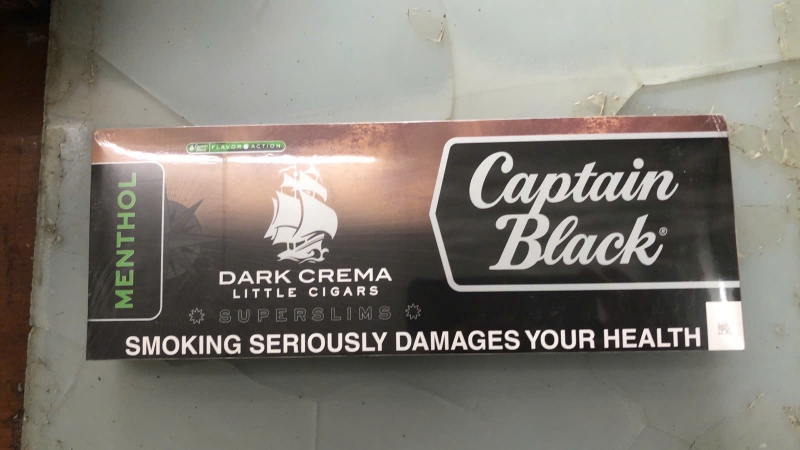 Captain Black Dark Crema Menthol ( Điếu nhỏ )